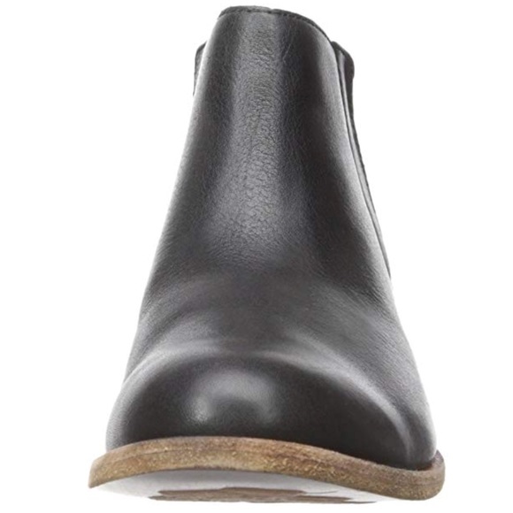 Benson Genuine Distressed Leather Chelsea Boots - Picture 6 of 7